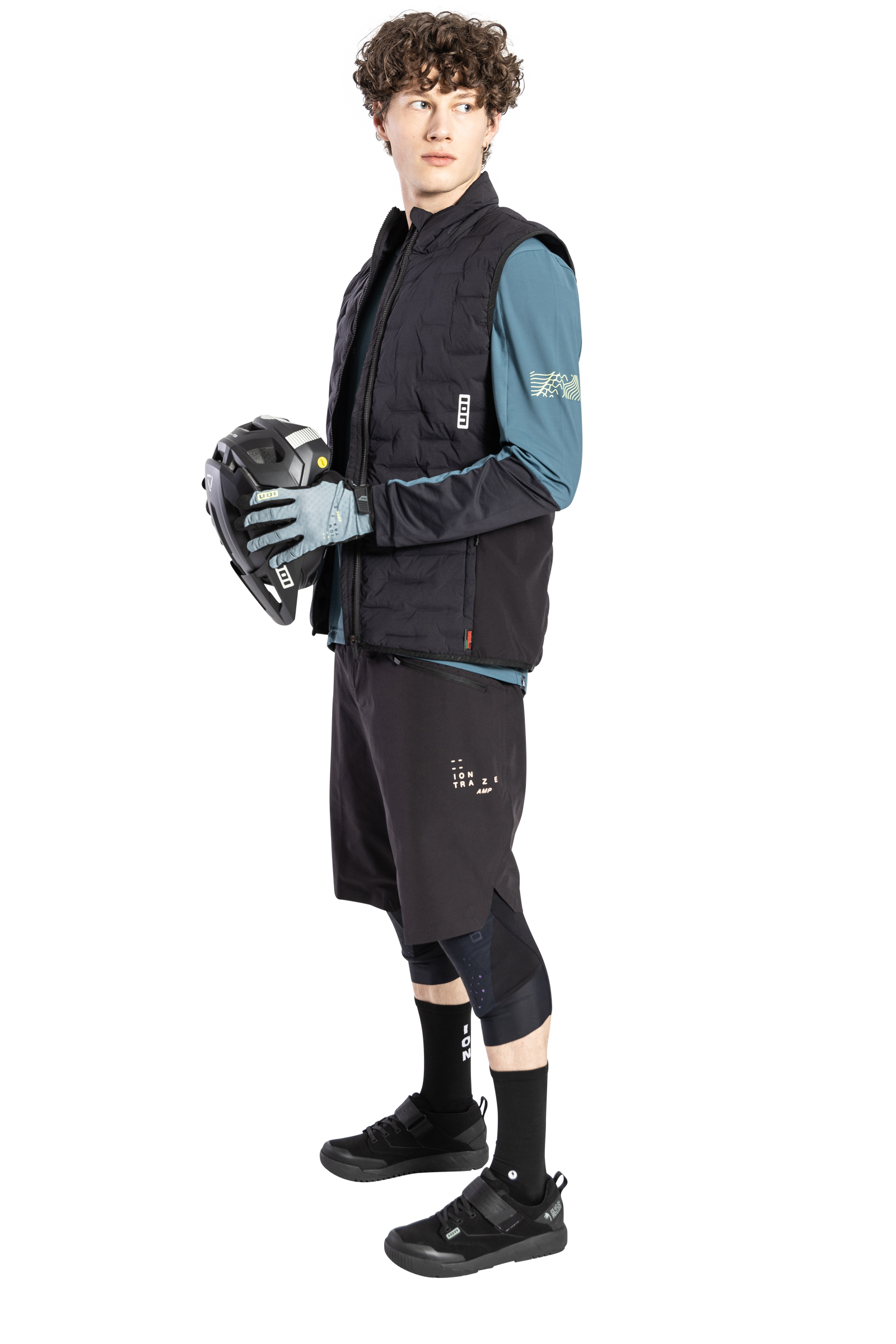 Thermolite_Vest_Traze_Amp_Shor