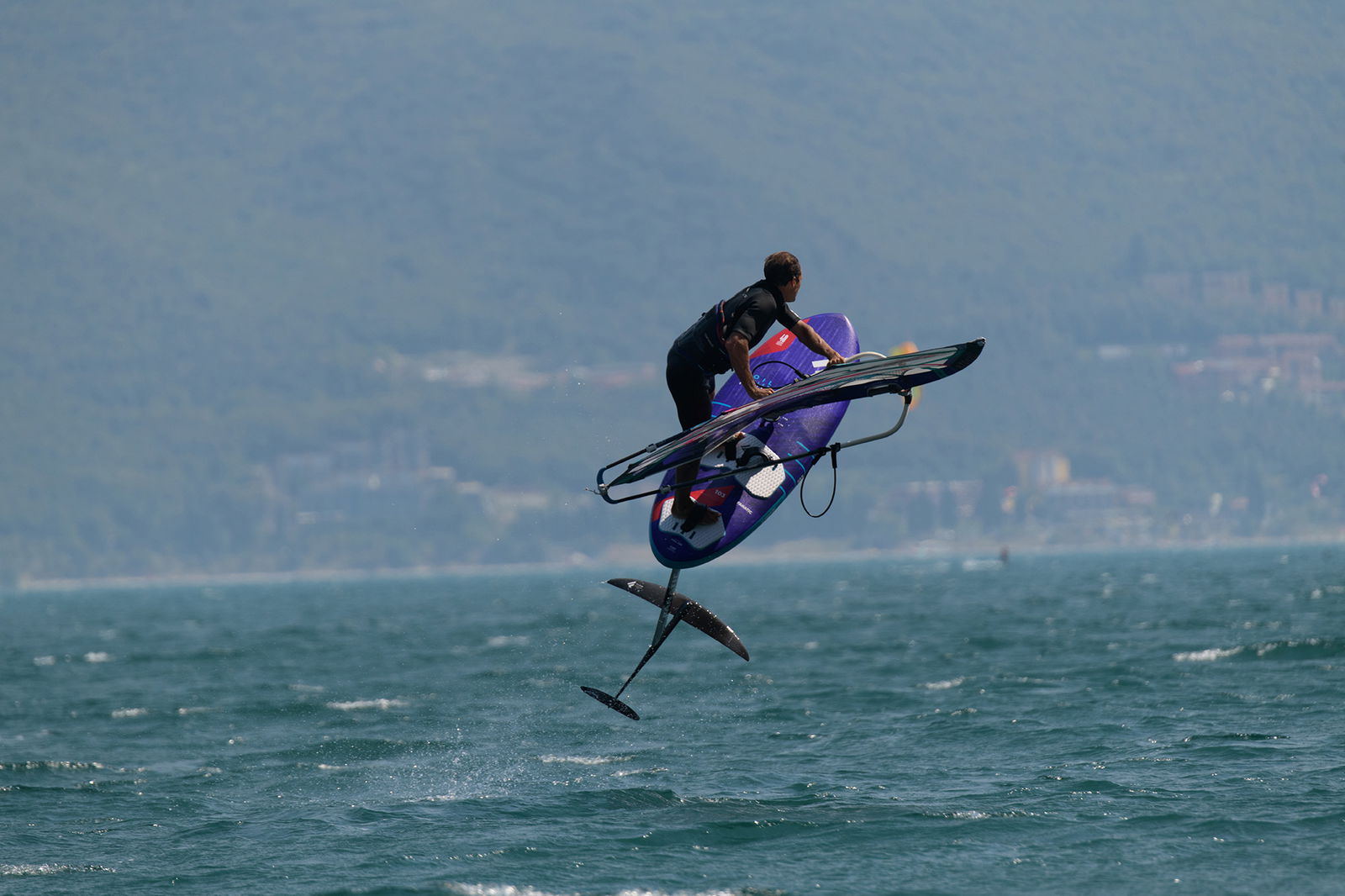 Foil Drive Assist MAX x AXIS Integrated Mast | Foil Drive