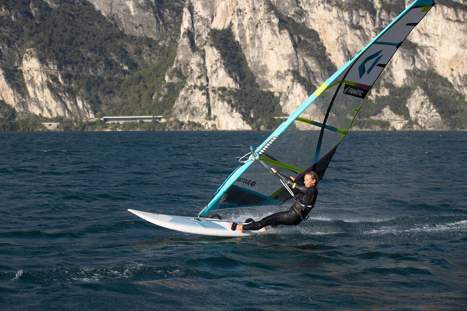 LenaKrupitz_GeckoFoilHRS22_EPa