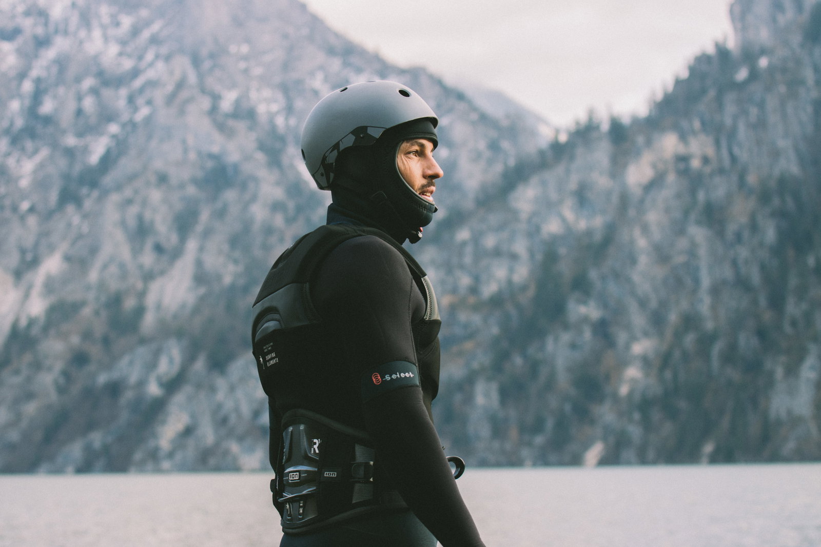 on ベスト Vector Vest Select Front Zip | ION Water