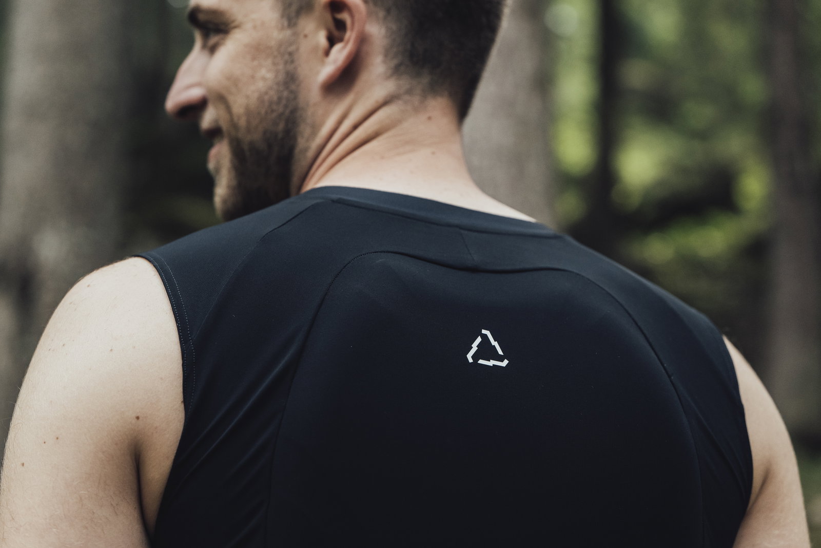 Buy MTB Protection Vest Amp online | MTB Protections | ION Shop