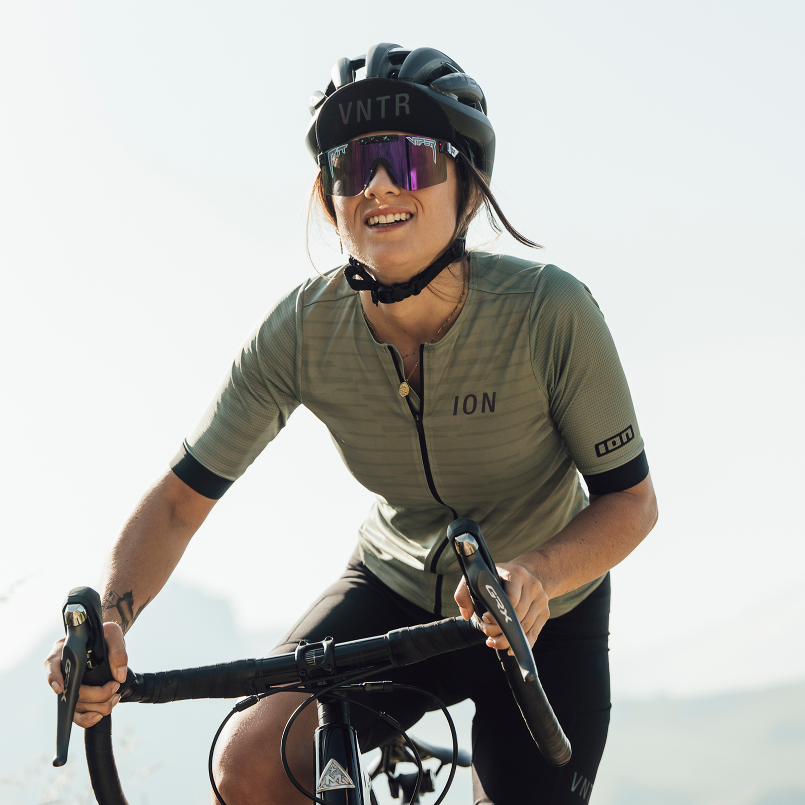 Maniche In Pizzo Anti-UV Per Donna - Protezione Solare Elegante - Foto 5