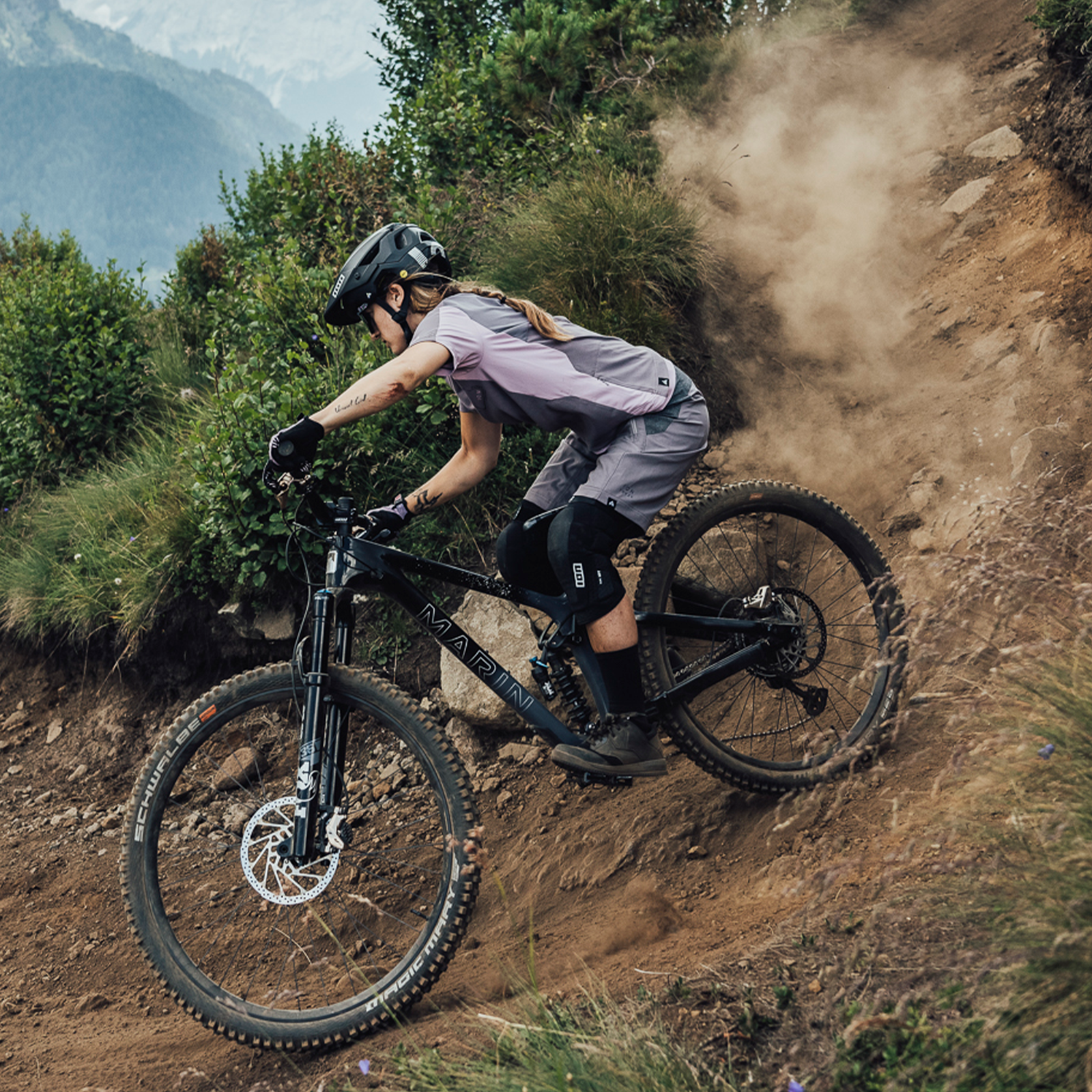 Buy women's Traze Amp AFT MTB shorts online | MTB clothing | ION shop