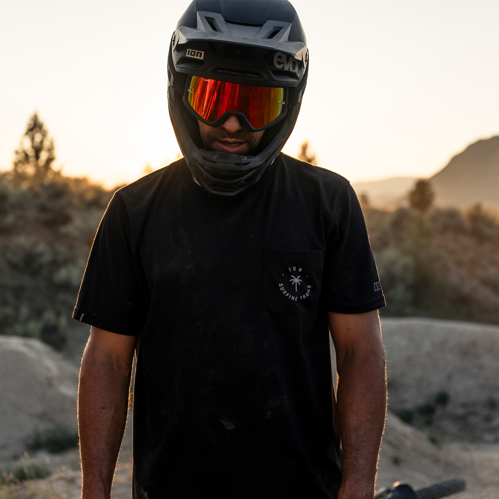 iON!ALL for ON! ツアーファイナル黒Tシャツ栗栖むぎ Buy men's Surfing Trails SS DR MTB jersey | MTB clothing | ION shop