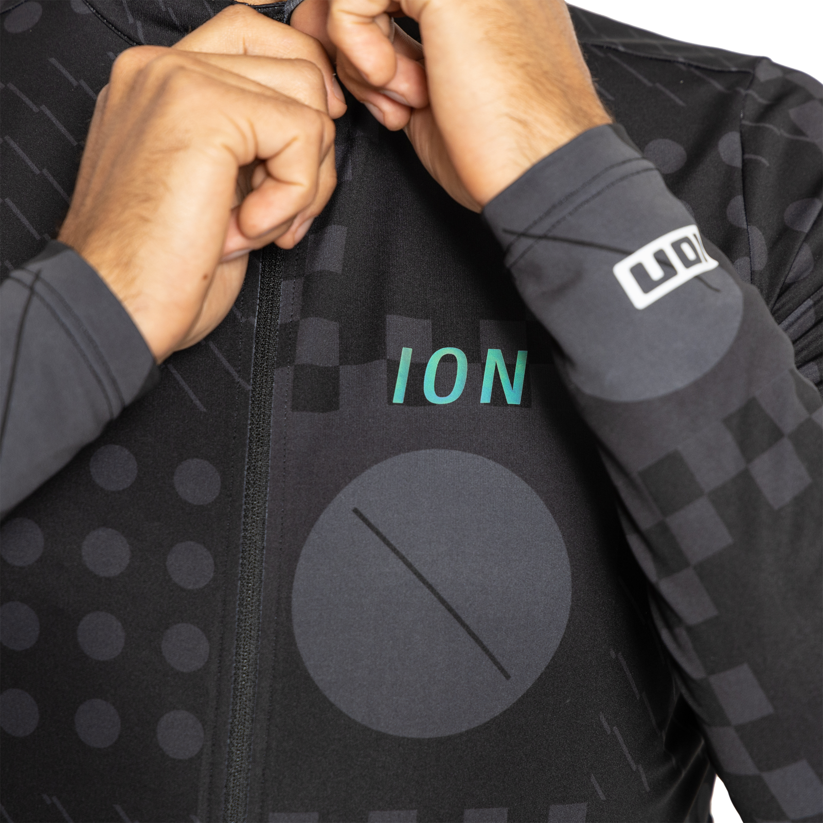 Buy Gravel Jersey VNTR Amp long sleeve men online | MTB