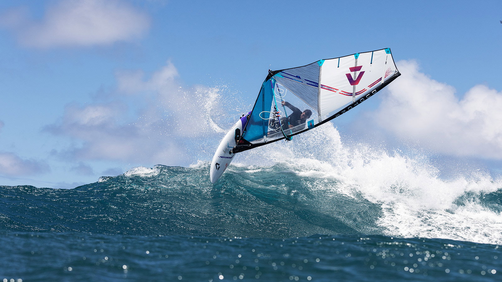 Super_Hero D/LAB 2025 ᐅ high-end wave sail | DUOTONE Windsurfing