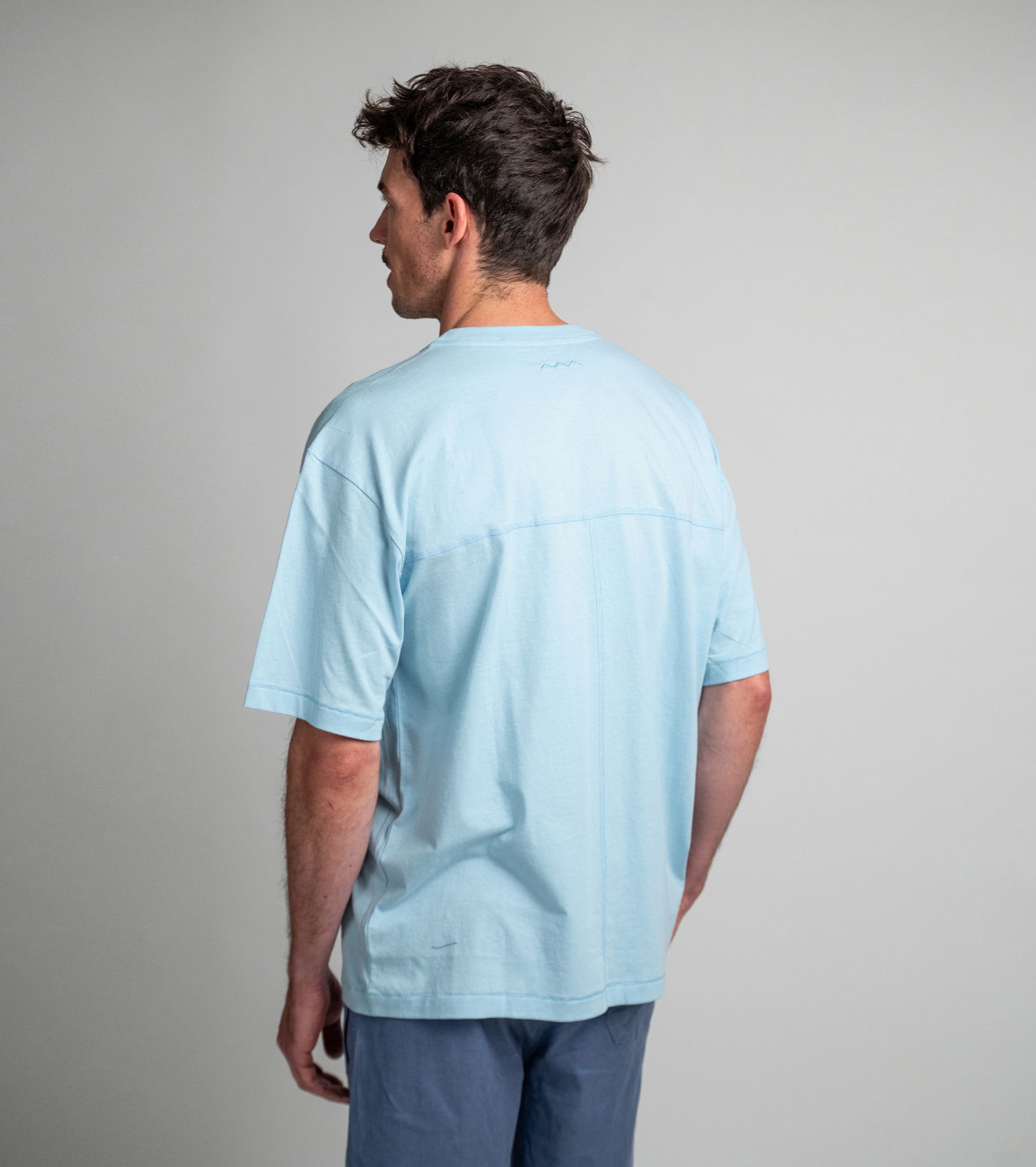 Duotone SS True Tee: Stylish Men's Apparel for Eco-Friendly