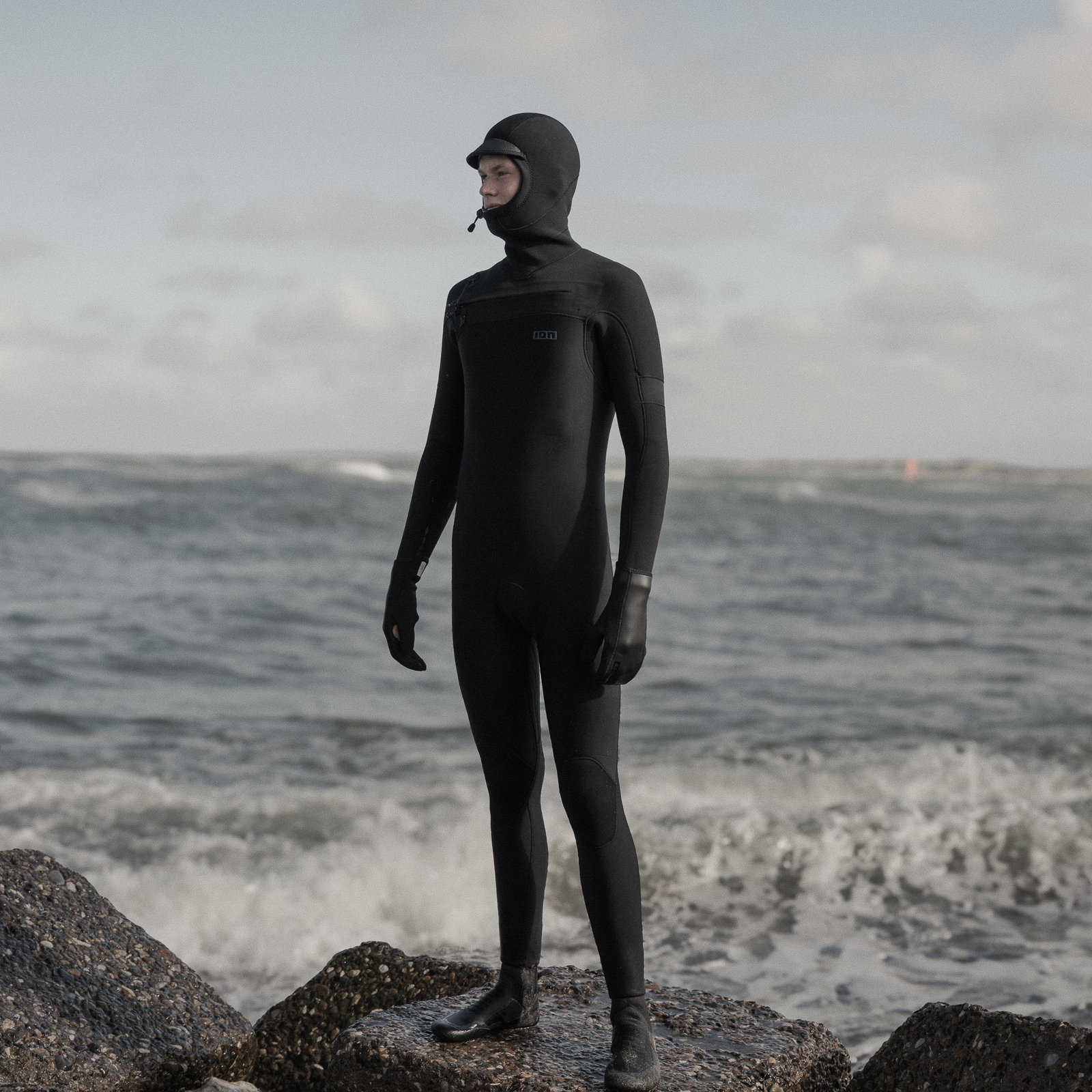 Seek Amp 6/5 Front Zip Hood Wetsuit Men | ION Water