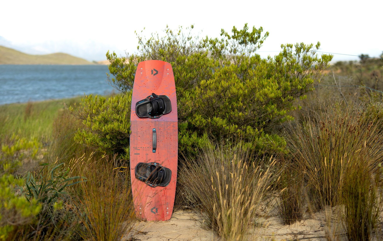 Duotone Kiteboarding Gonzales 2025 | Perfect Beginner Twintip Board