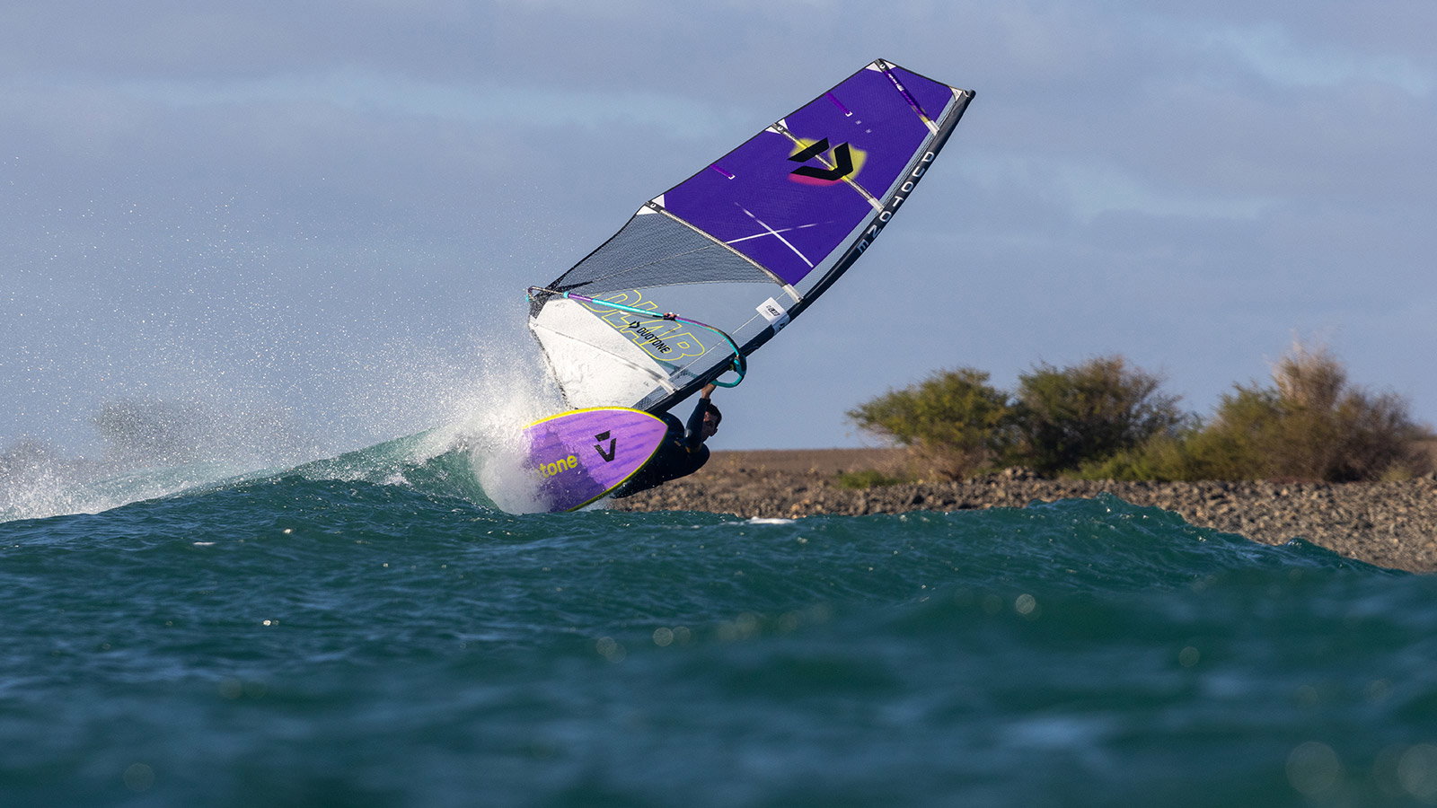 Super_Hero D/LAB 2026 ᐅ high-end wave sail | DUOTONE Windsurfing