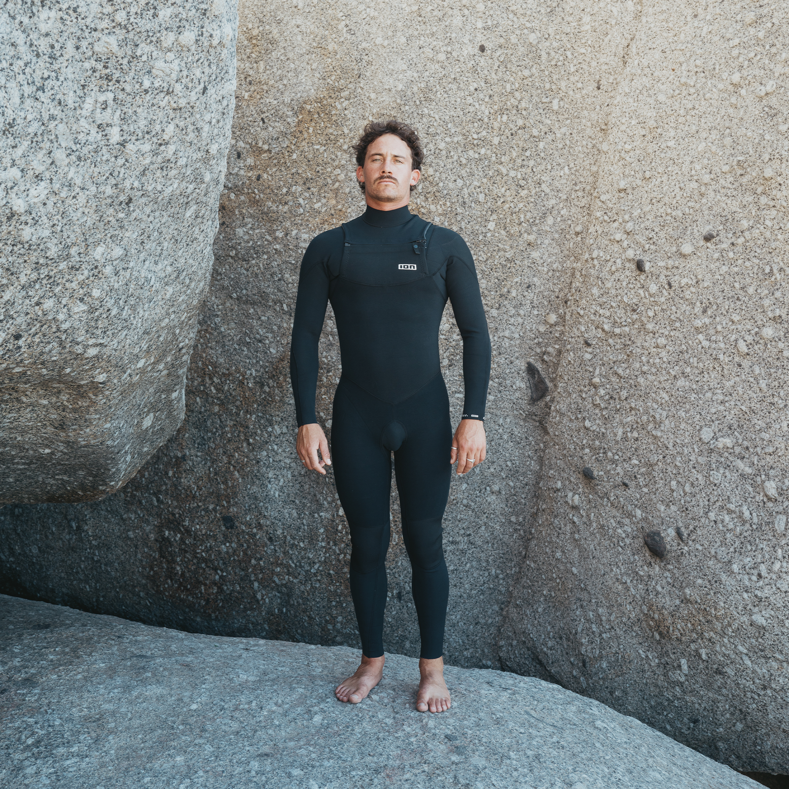 Model_Shot_ION_Static_Wetsuit_