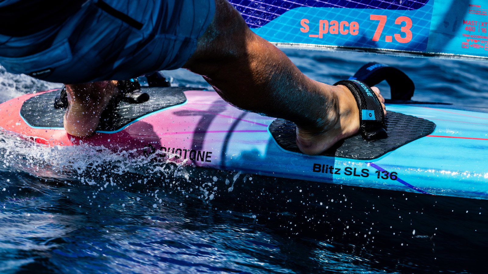 DUOTONE ᐅ True Kiteboarding. True Windsurfing. Wing & Foiling.