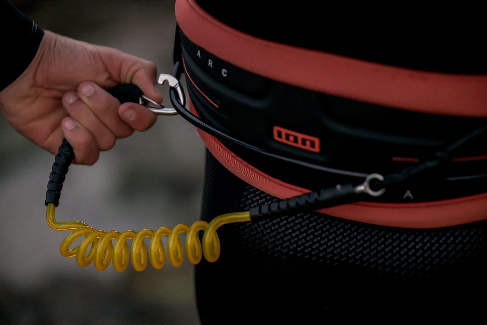 Wing Board Leash Core Hybrid Carabiner | ION Accessories